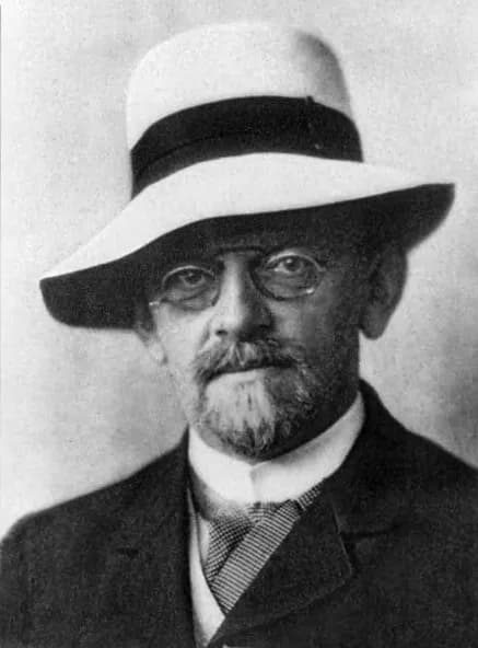 ダフィット・ヒルベルトの肖像(Hilbert・出典: Wikimedia Commons・作者不明・Public domain)